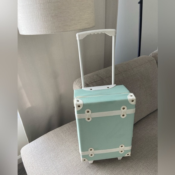 Olli ella mint see-ya suitcase, EUC - Picture 1 of 10